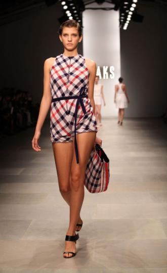 Тенденции пролет/лято 2012 - на морска вълна - снимка 3