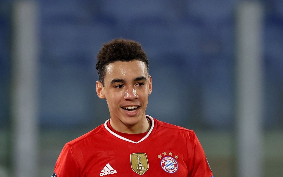 ФИФА одобри молбата на тийнейджъра Джамал Мусиала да играе за