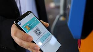 Електронната система за таксуване в градския транспорт заработи