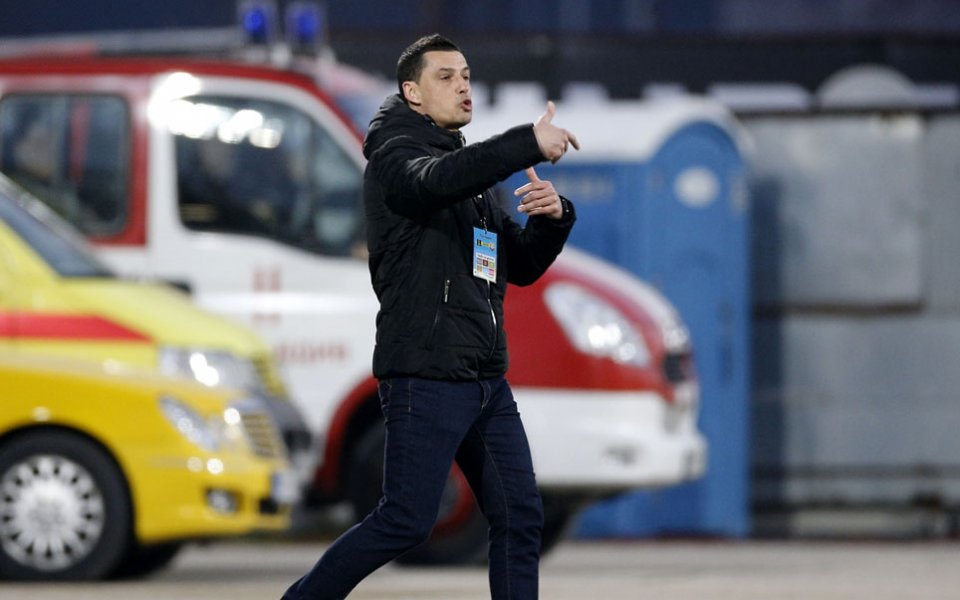 Наставникът на Етър Александър Томаш сподели първите си впечатления след