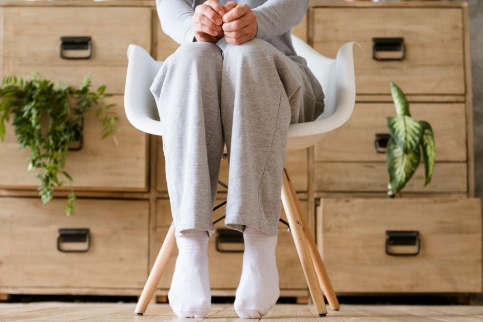 Позицията на краката ви в седнало положение разкрива интересни черти на личността ви