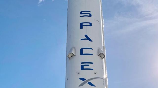 SpaceX ще изстреля още 60 микроспътника (ВИДЕО)
