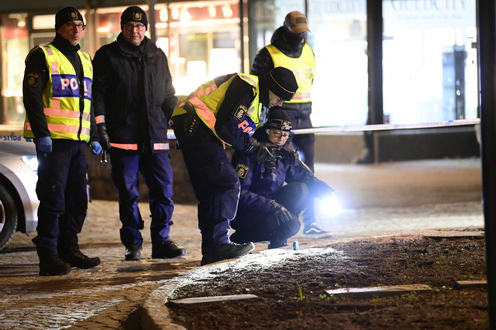 Към терористична атака клони версията за нападението с нож в Швеция вчера
