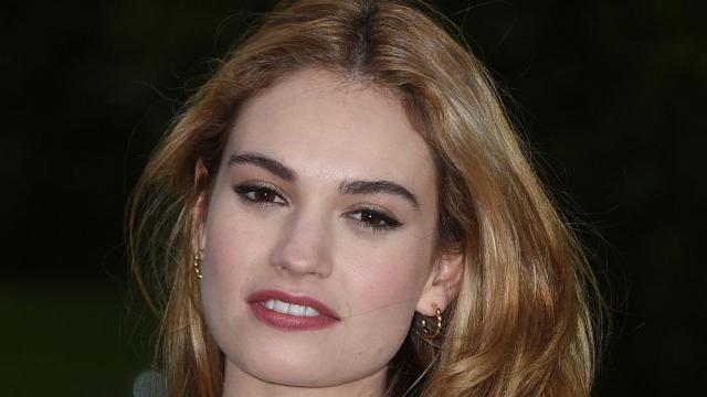 8 красавици, изиграли ролята на Пепеляшка (СНИМКИ)