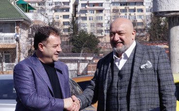 Министърът на младежта и спорта Красен Кралев посети Велико Търново