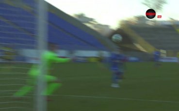 Левски и Ботев Пловдив играят при резултат 0 1 в мач