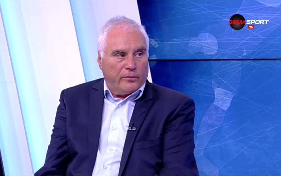 Шефът на СК към БФС Костадин Гергинов бе специален гост