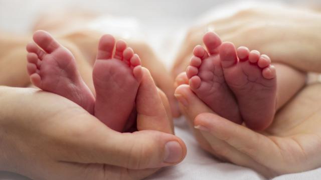 Щастлив момент в столична болница: 5 бебета се родиха естествено само за 10 минути