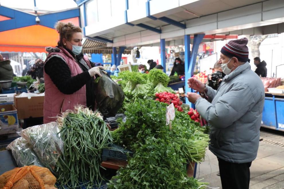 Нови противоепидемични мерки на Женския пазар в София