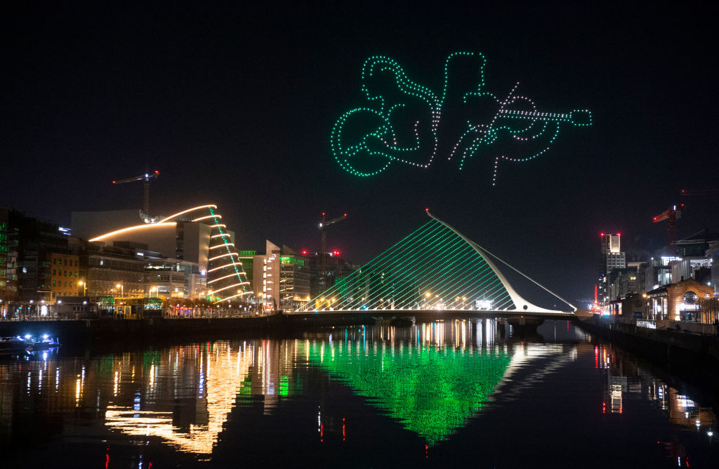 <p>Дронове осветиха небето в Дъблин, Ирландия за деня на Свети Патрик</p>