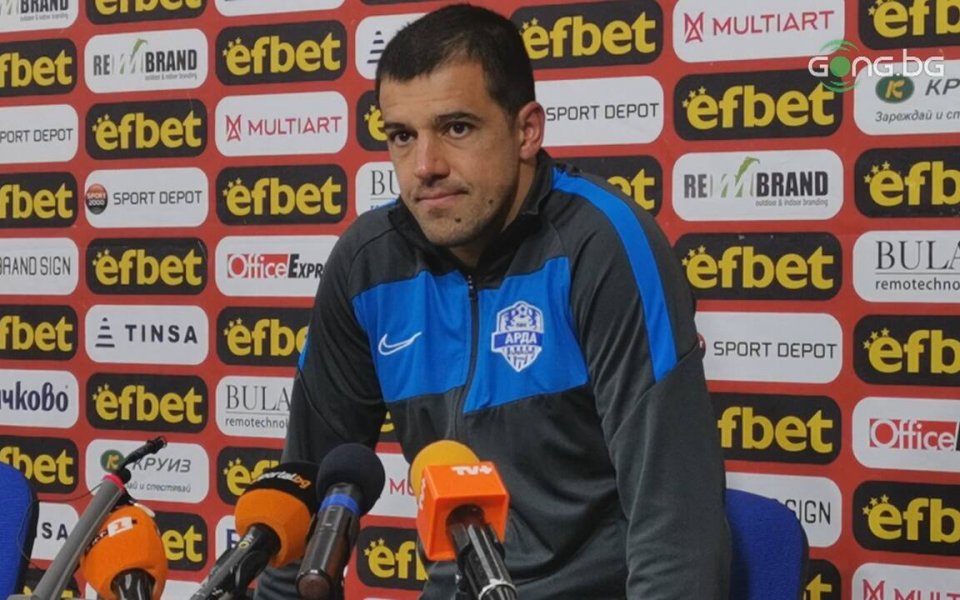 Вратарят на Арда Кърджали Иван Караджов говори пред медиите след