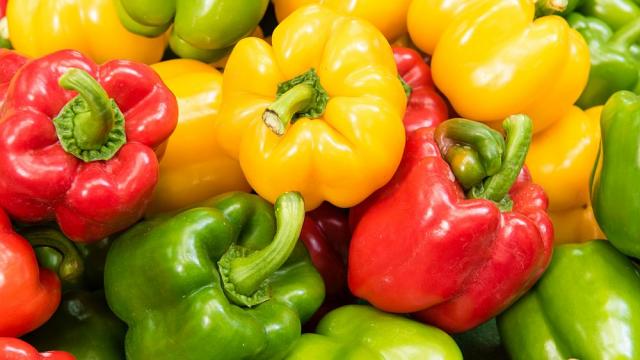 Червена, жълта или зелена – коя чушка е най-здравословна