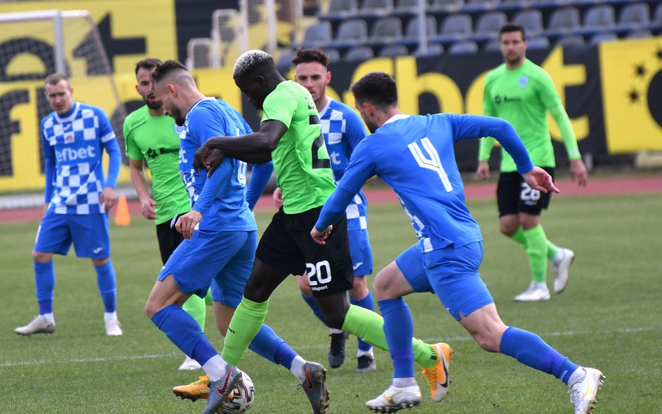 Отборът на Монтана ще изиграе две контролни срещи по време