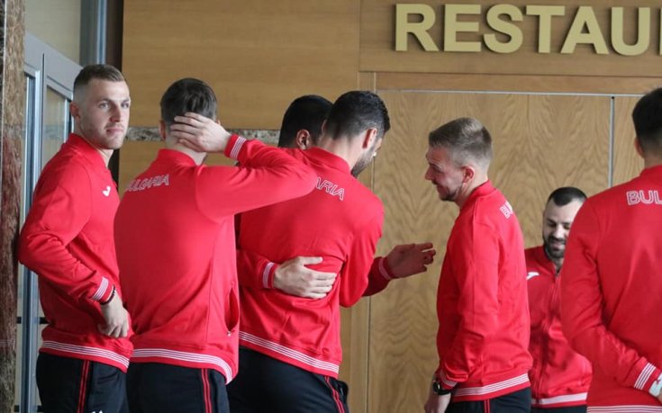 Капитанската лента в националния остава със същия притежател