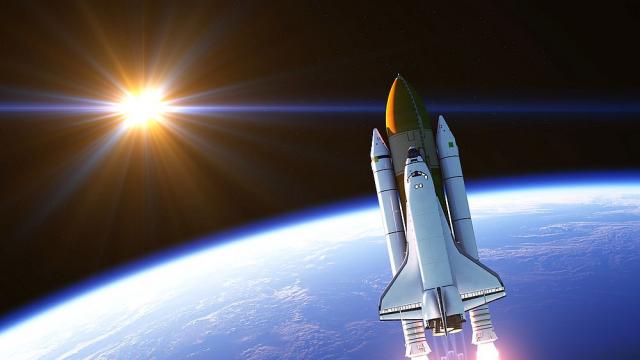 Посрещнаха с прегръдки първите космически туристи на борда на МКС (ВИДЕО)