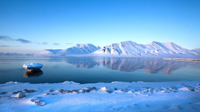 Регистрираха най-топлата година от 1900 г. насам в Арктика