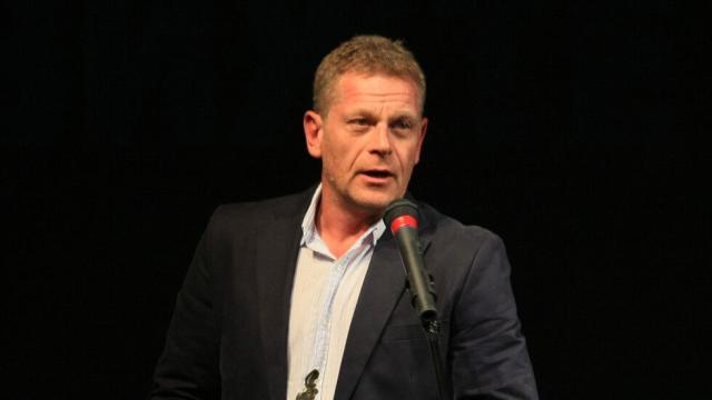 Юлиан Вергов откровено за клишетата, страховете и любовта (ВИДЕО)