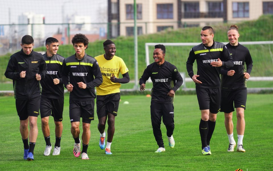 Отборът на Ботев Пловдив ще заложи на част от юношите