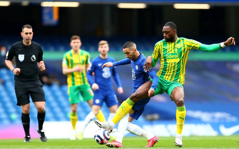 Челси и Уест Бромич Албиън играят при резултат