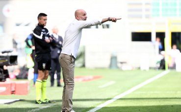 Треньорът на Милан Стефано Пиоли остана разочарован
