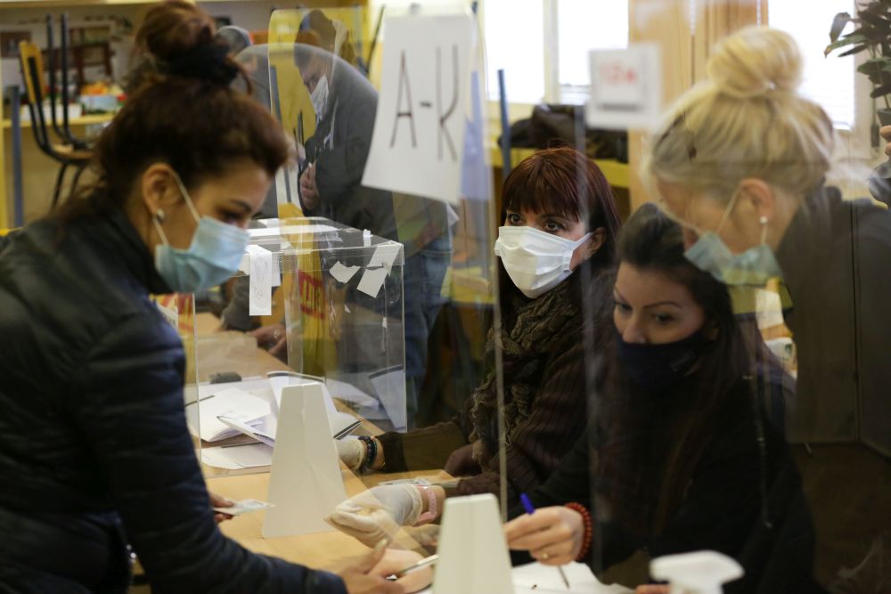 България избира 45-ия парламент в условия на пандемия
