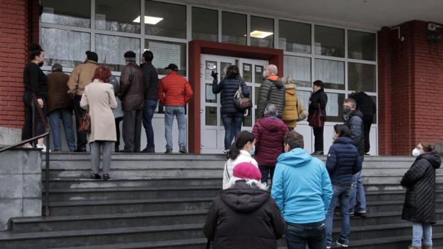 България избира 45-ия парламент (СНИМКИ)