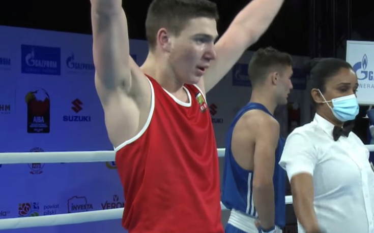 Боксьорите ни стартираха с победа и загуба на световното