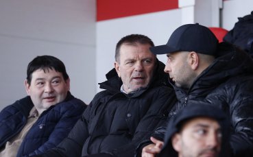 Новият треньор на ЦСКА Стойчо Младенов започва спешна селекция