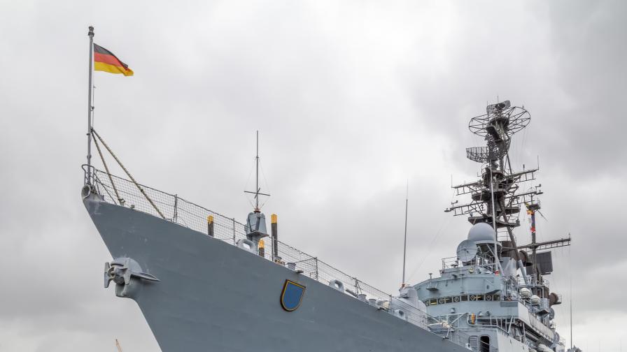 Обрат, ЕС праща военни кораби пред вратите на Китай