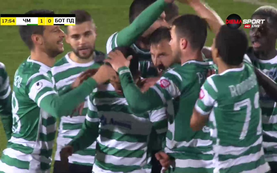 Натискът на домакините все пак даде резултат в 18-ата минута,