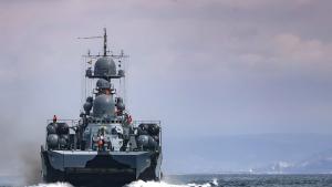 Украйна удари руски ракетоносец и патрулен кораб тази седмица при