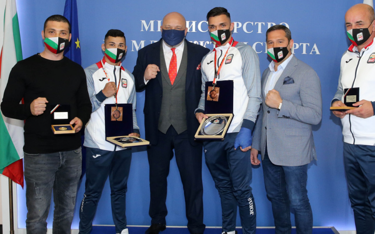 Спортният министър отличи боксовите ни медалисти от Полша