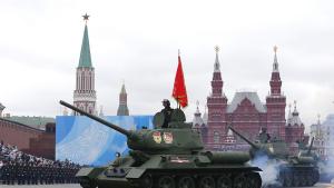 Русия ще отбележи днес Деня на победата докато руските военни