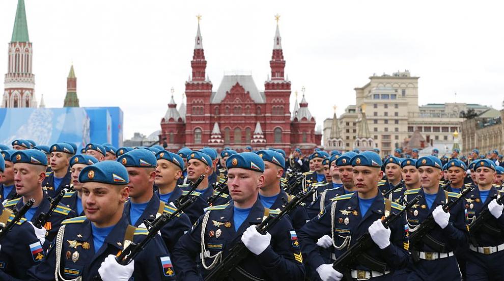 Грандиозният Парад на победата в Москва в снимки (ГАЛЕРИЯ)