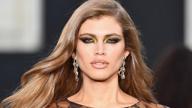 Закръглени, но уверени в себе си: Новите „ангели“ на Victoria’s Secret (СНИМКИ)