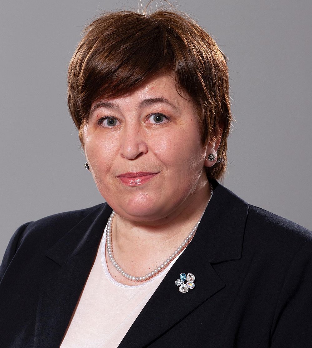 Стела Балтова - служебен министър на туризма