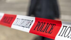 41 годишен мъж е открит мъртъв снощи пред дома му в бургаския