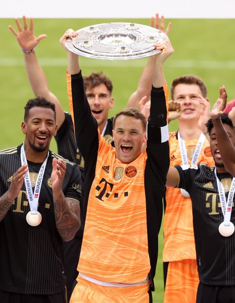 Награждаване на Байерн Мюнхен като шампион в Бундеслигата1