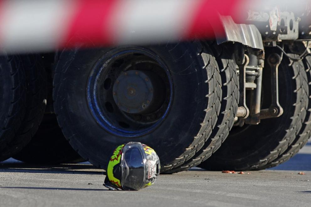33-годишен мотоциклетист почина в болница в София след катастрофа във