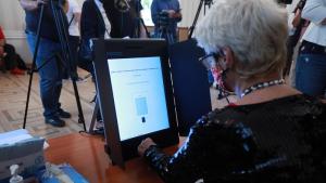 В Турция са изпратени 220 устройства за гласуване на парламентарните