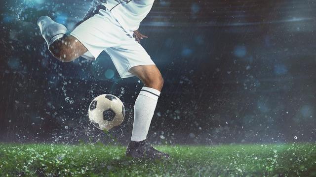 Топ 5 на най-красивите футболисти, които ще гледаме на UEFA EURO 2020™ (ВИДЕО)