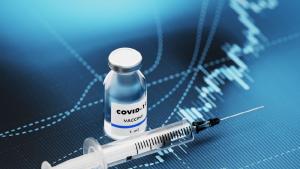Възрастните хора в Китай трябва да се ваксинират срещу COVID 19
