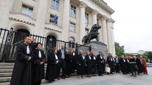 адвокати съдии протест