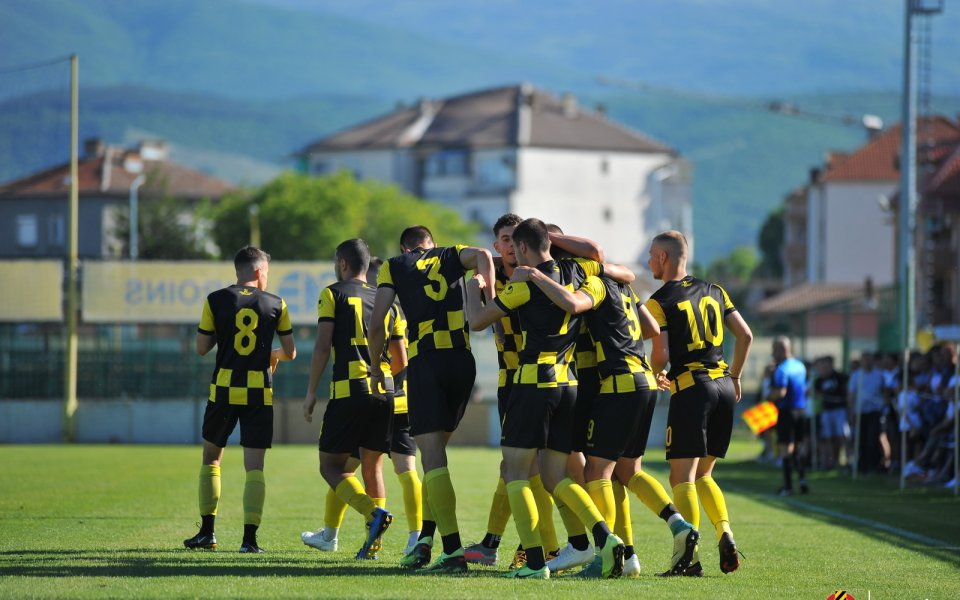 Дублиращият отбор на Ботев Пловдив ще започне подготовка на 14-ти