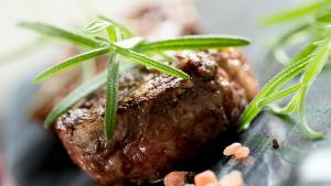 Според диетологът Михаил Гинсбургзадушеното с подправки месо е най малко вредно