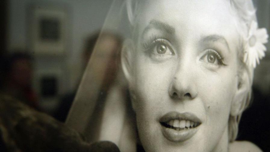 „Винаги съм мечтаел да бъда до нея“: Инвеститор купи крипта до тази на Мерилин Монро
