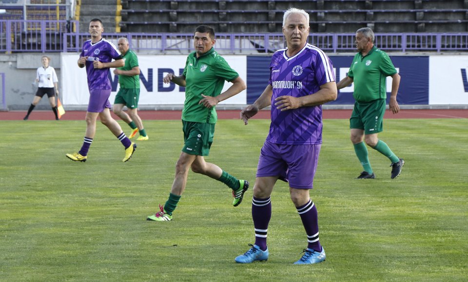 Етър честване на 30 годишнината от шампионската титла1