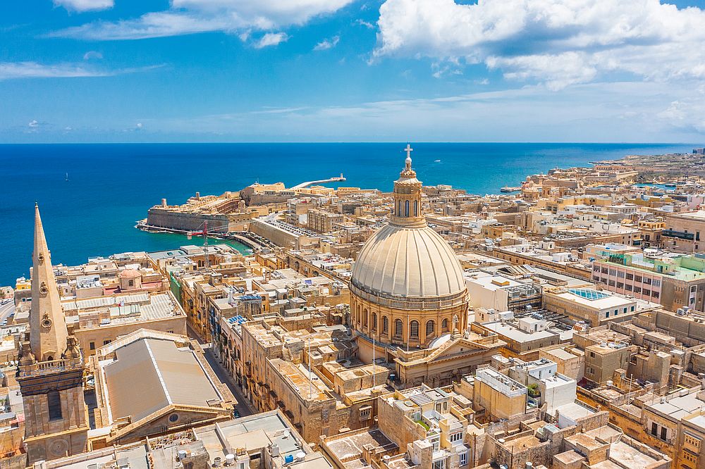 Историята на Малта датира отпреди повече от 7 хилядолетия.