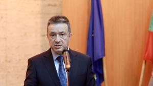 Ротационното председателство на парламента юридически е невъзможно но може да