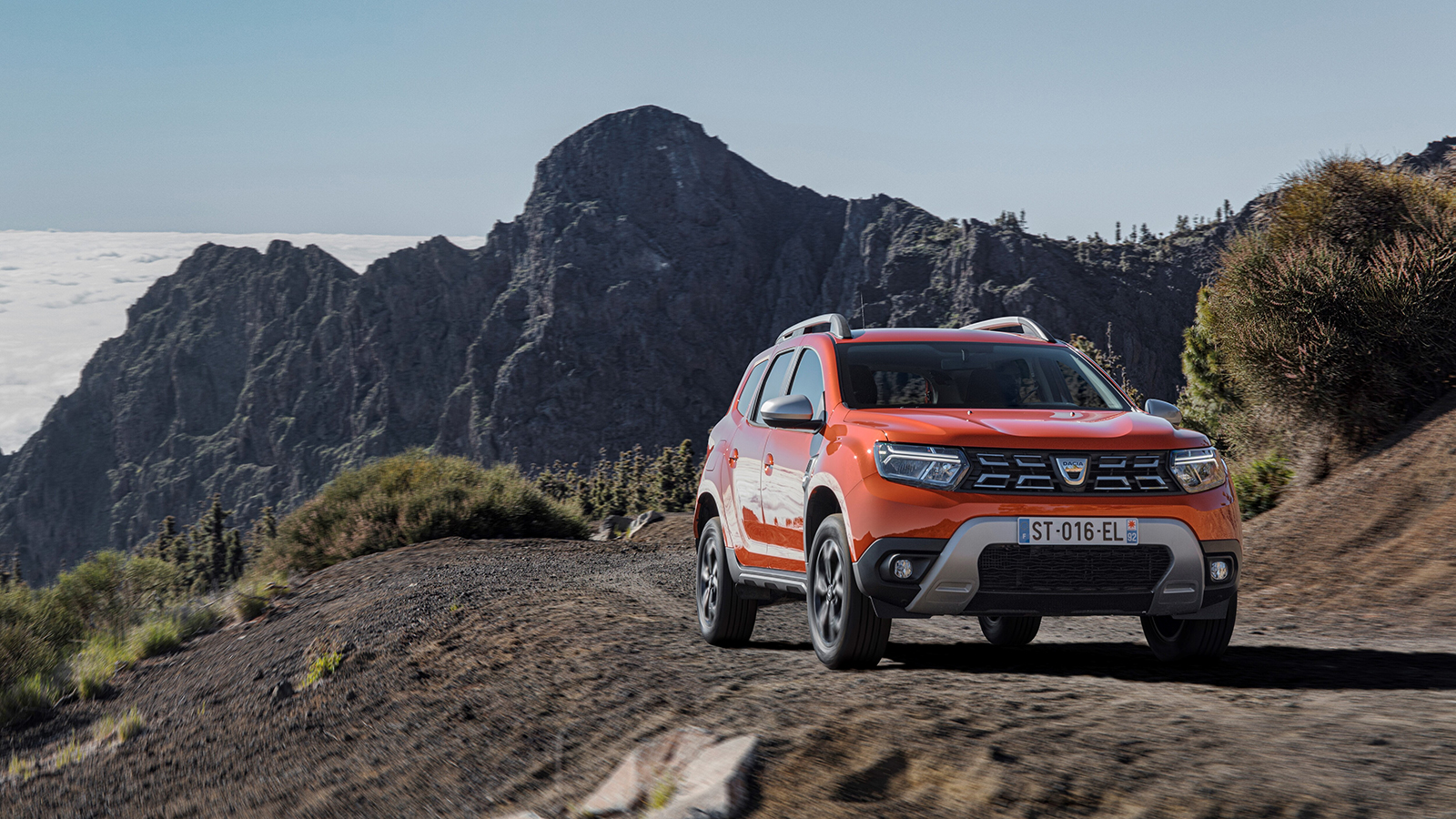 Обновен дизайн и 6-степенен „автомат” за Dacia Duster